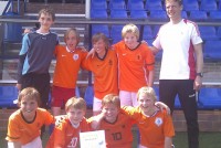 Vriendjes en vriendinnetjes voetbaltoernooi 2012…..